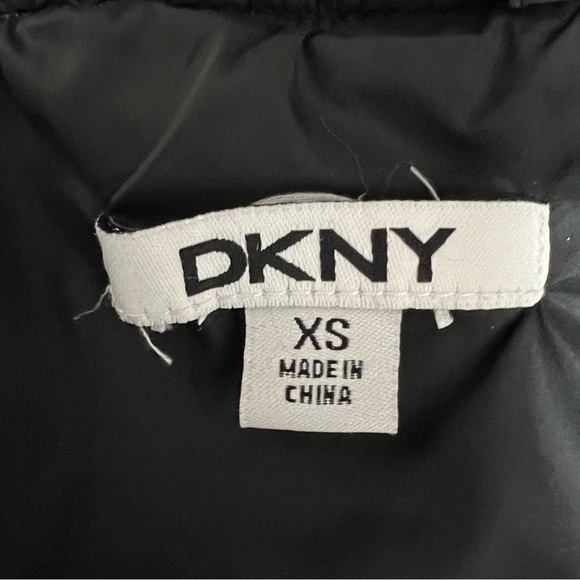 DKNY Y2K Black Quilted Jacket Coat Women’s XS X-Small Light Fitted Hip Length - Picture 12 of 15